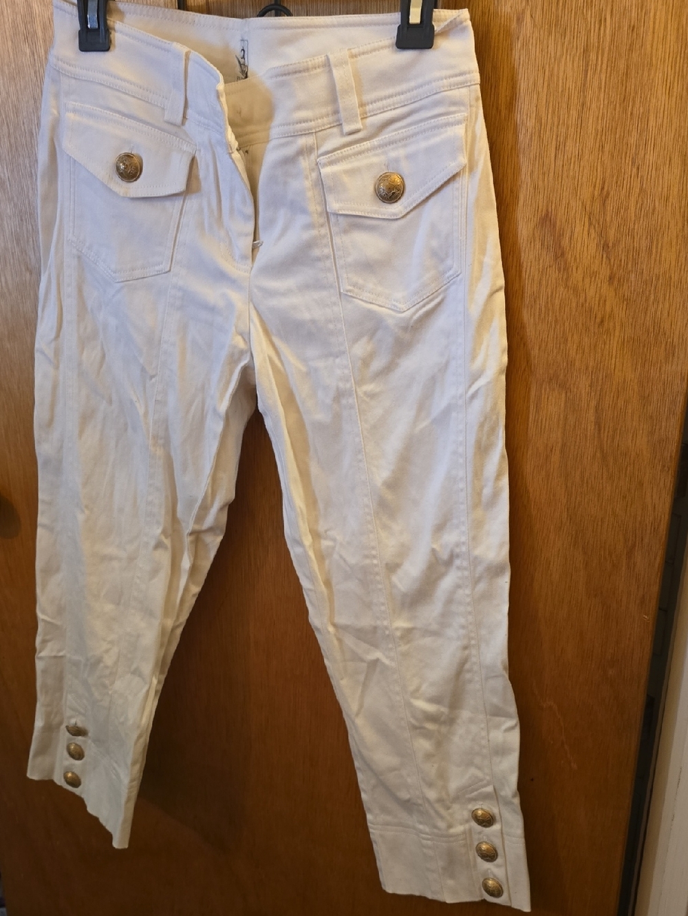 Cache White Cropped Ankle Pants with Gold Buttons